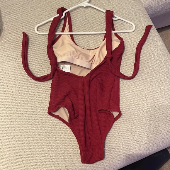 SWIMSUIT KONA SOL RIBBED ONE PIECE SIZE SMALL - Picture 5 of 7